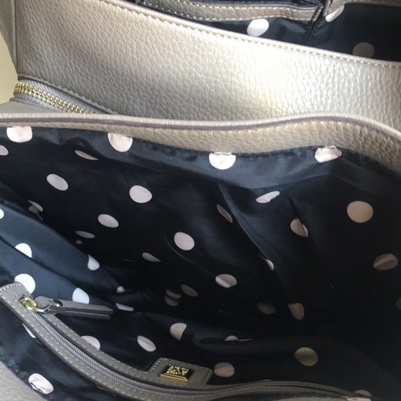 Anne Klein purse . Very nice used in great shape - Picture 5 of 7